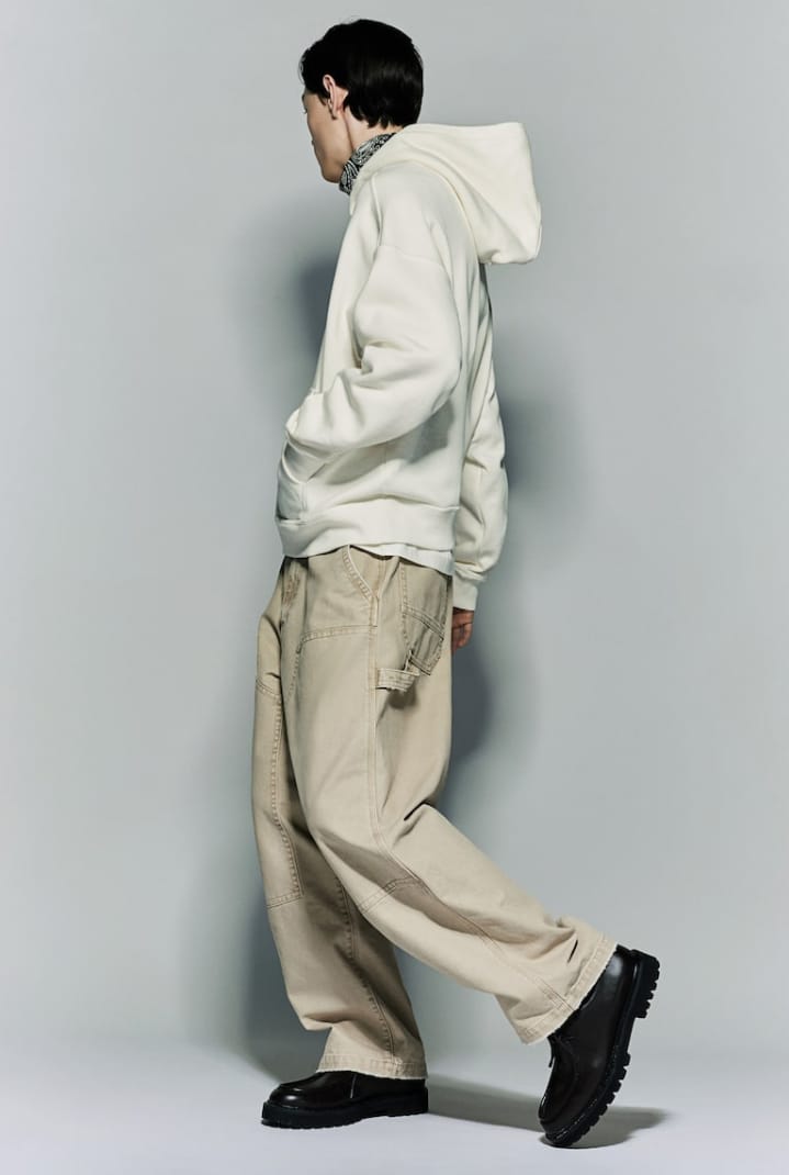 OVERSIZED FIT HOODIES