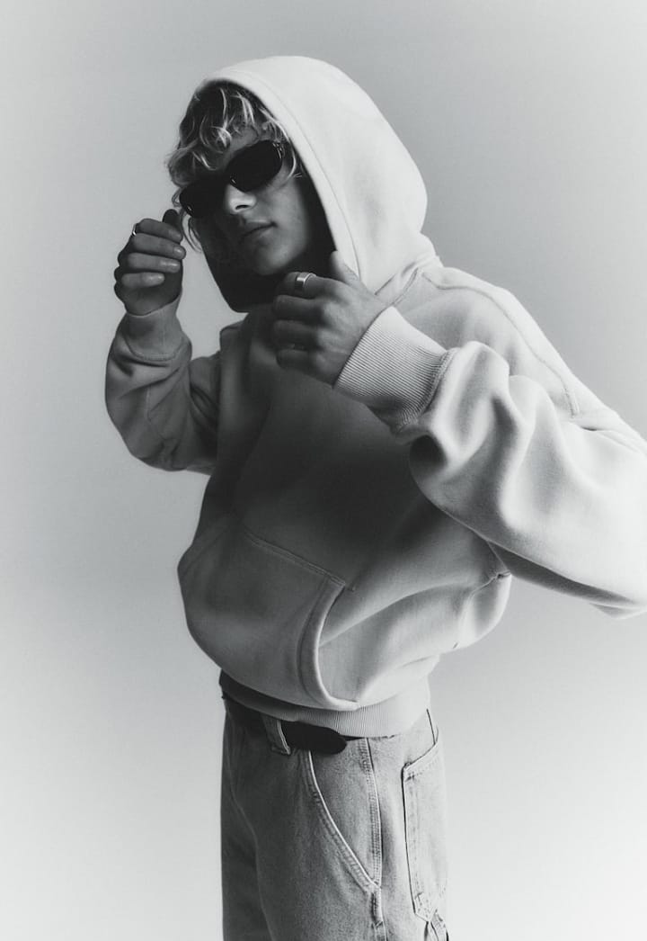 OVERSIZED FIT HOODIES