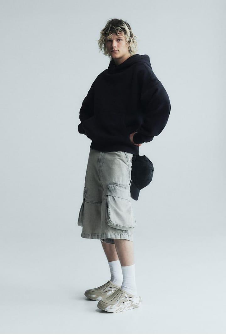 OVERSIZED FIT HOODIES