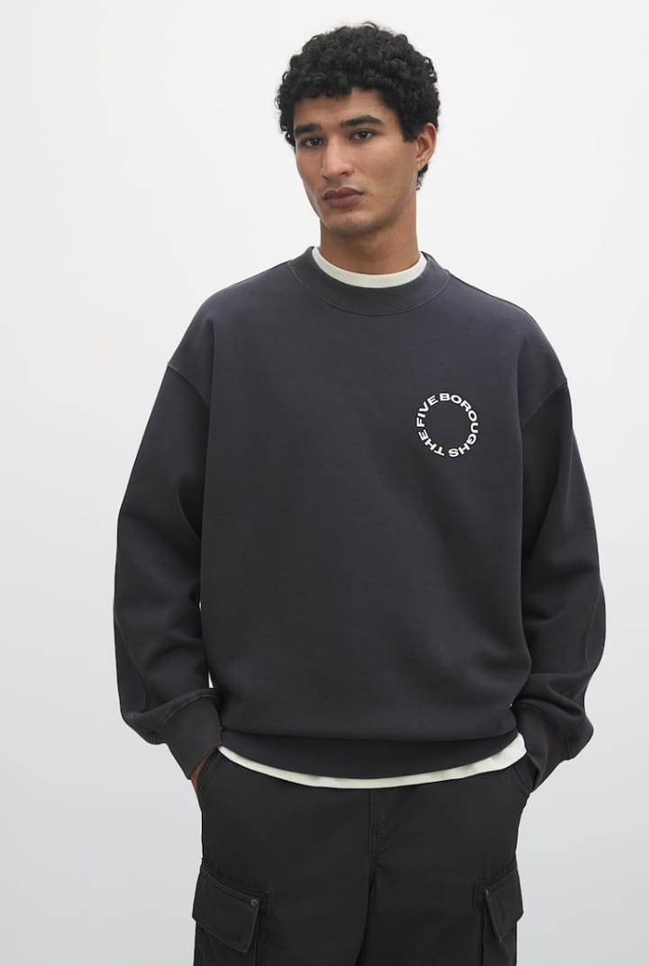 LOOSE FIT PRINTED SWEATSHIRT