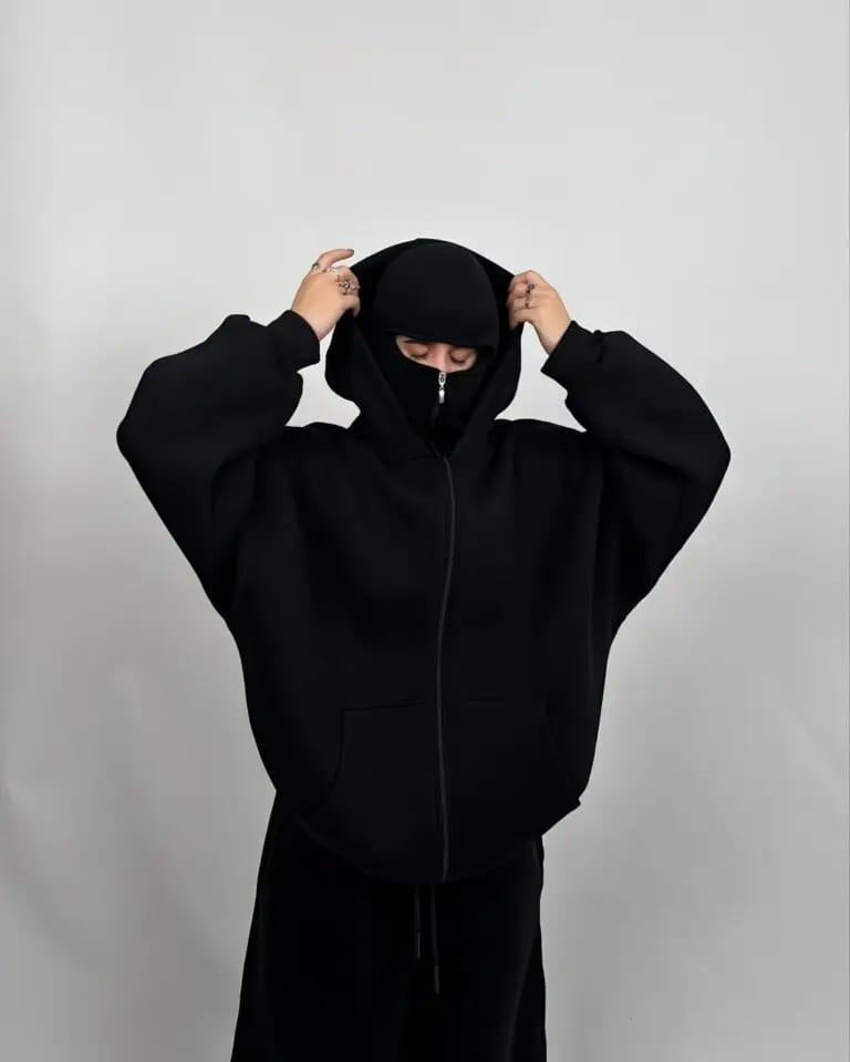 Full-Cover Black Zip-Up Hoodie