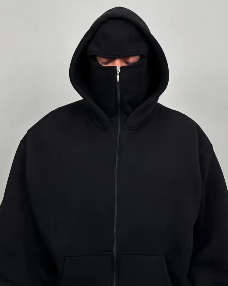 Full-Cover Black Zip-Up Hoodie