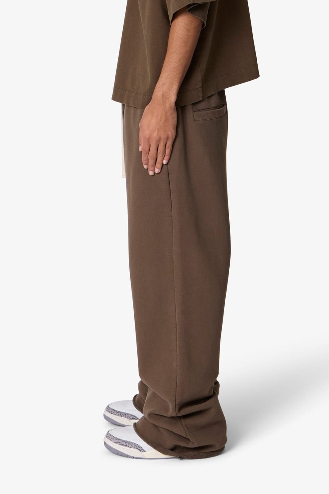 BAGGY SWEATPANTS