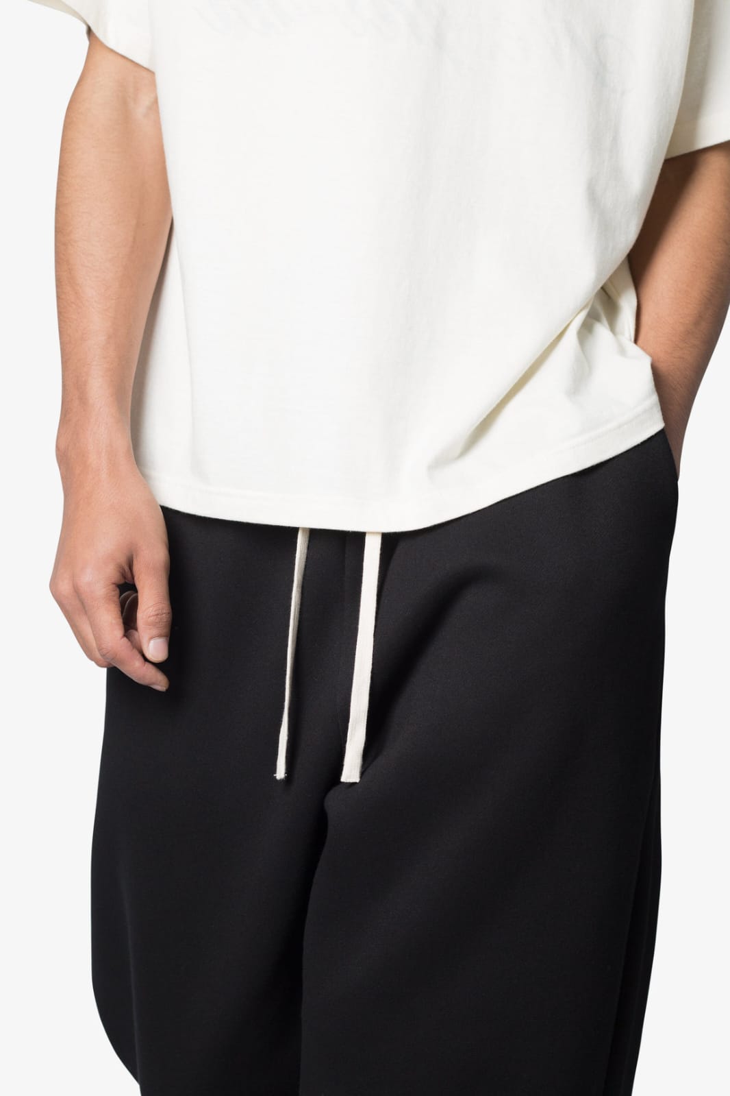 BAGGY SWEATPANTS