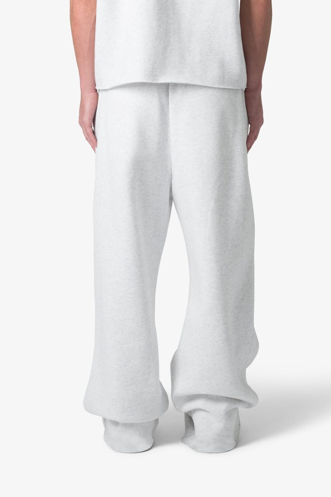 BAGGY SWEATPANTS