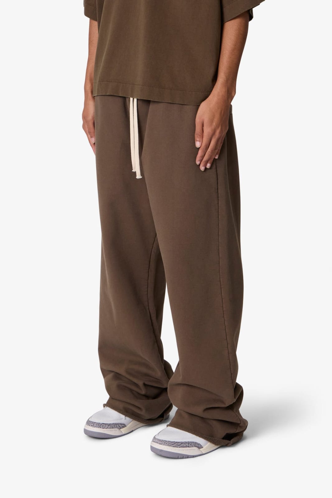BAGGY SWEATPANTS