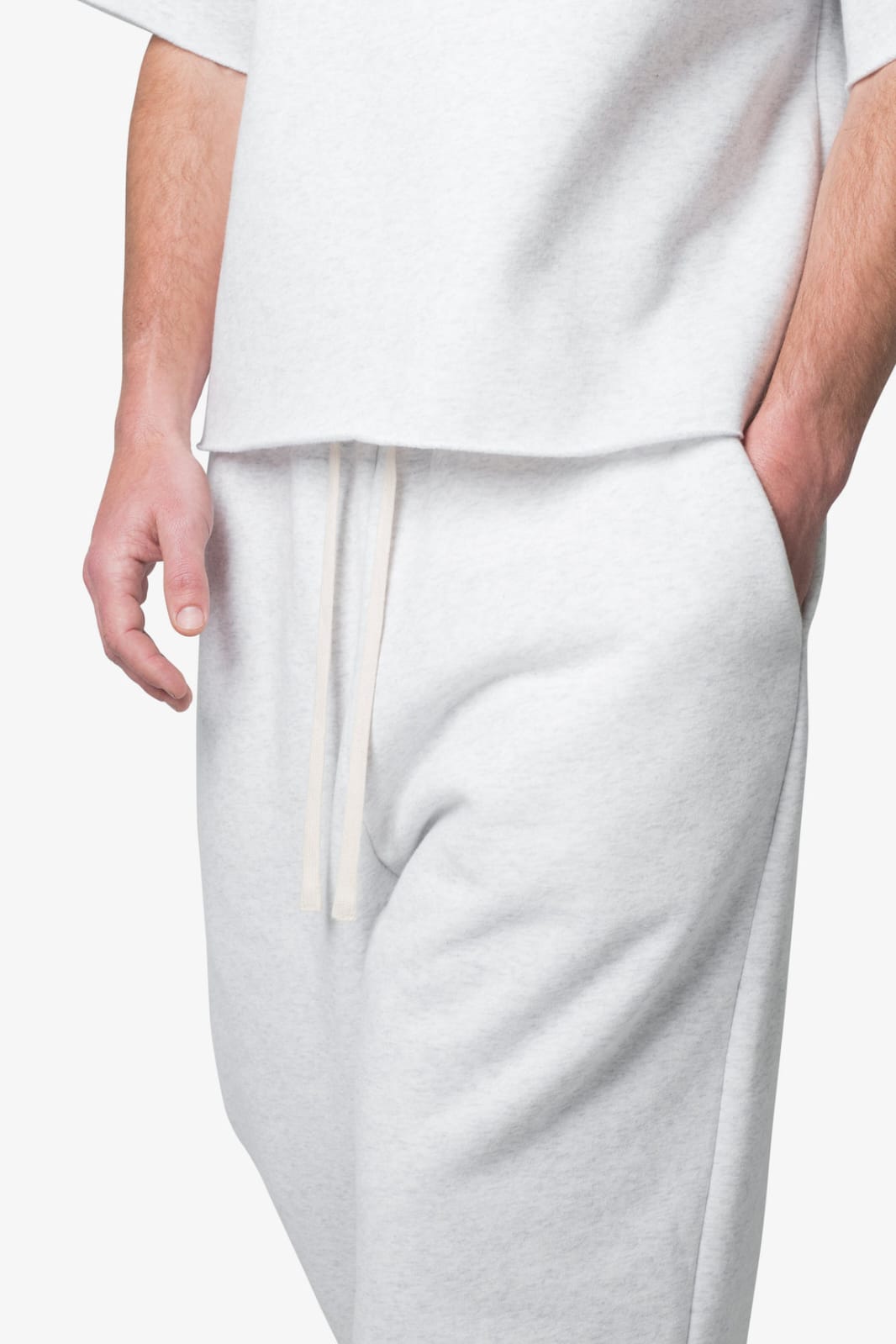 BAGGY SWEATPANTS