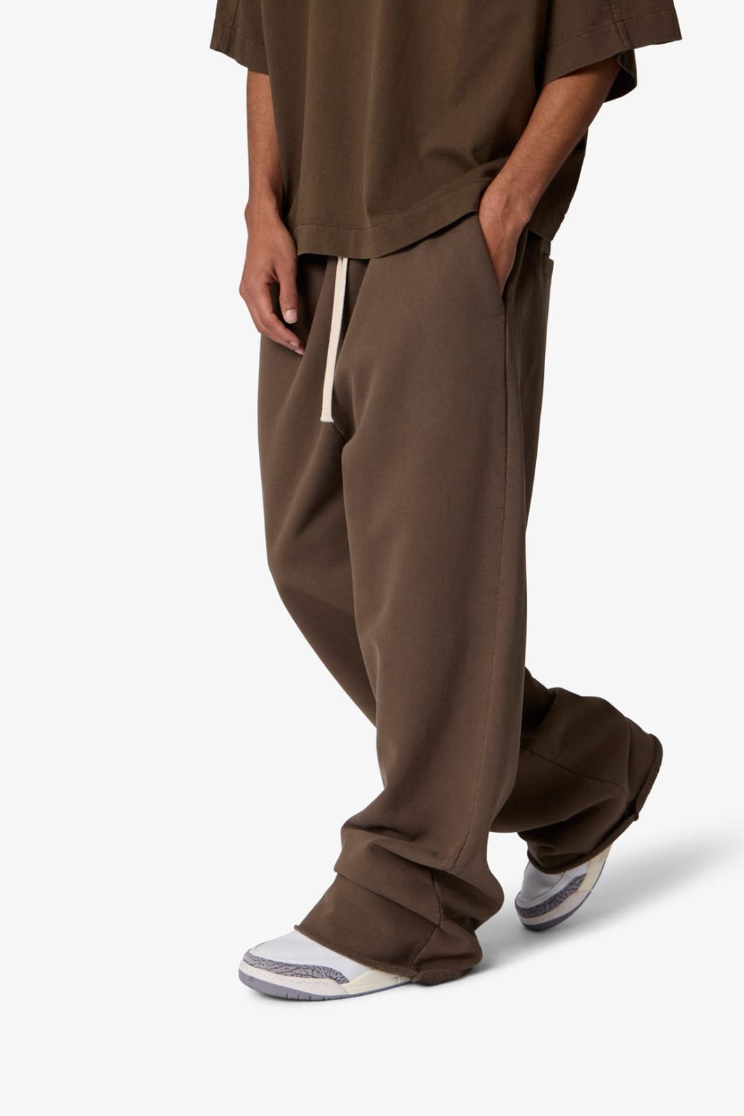 BAGGY SWEATPANTS